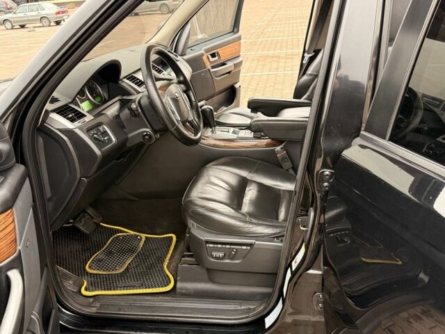 Черный Ленд Ровер Рендж Ровер Спорт, объемом двигателя 4.2 л и пробегом 210 тыс. км за 9900 $, фото 5 на Automoto.ua