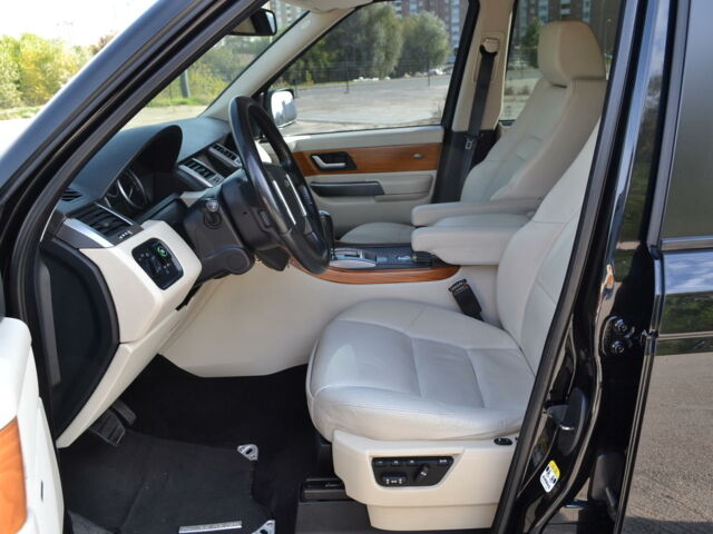 Чорний Ленд Ровер Range Rover Sport, об'ємом двигуна 4.4 л та пробігом 200 тис. км за 14999 $, фото 24 на Automoto.ua
