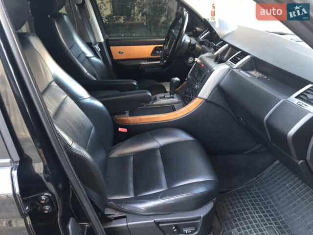Чорний Ленд Ровер Range Rover Sport, об'ємом двигуна 4.4 л та пробігом 200 тис. км за 13000 $, фото 11 на Automoto.ua