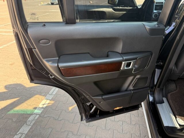 Чорний Ленд Ровер Range Rover Sport, об'ємом двигуна 3.6 л та пробігом 227 тис. км за 8798 $, фото 10 на Automoto.ua