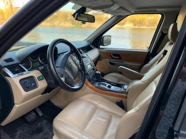 Чорний Ленд Ровер Range Rover Sport, об'ємом двигуна 4.4 л та пробігом 315 тис. км за 10000 $, фото 6 на Automoto.ua