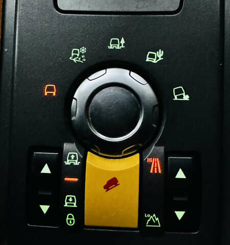 Черный Ленд Ровер Рендж Ровер Спорт, объемом двигателя 2.7 л и пробегом 280 тыс. км за 10500 $, фото 8 на Automoto.ua