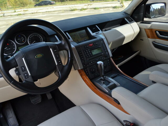 Чорний Ленд Ровер Range Rover Sport, об'ємом двигуна 4.4 л та пробігом 200 тис. км за 14999 $, фото 33 на Automoto.ua