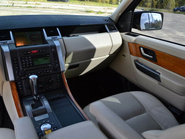Чорний Ленд Ровер Range Rover Sport, об'ємом двигуна 4.4 л та пробігом 200 тис. км за 14999 $, фото 36 на Automoto.ua