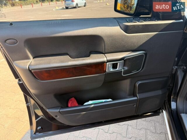 Чорний Ленд Ровер Range Rover Sport, об'ємом двигуна 3.63 л та пробігом 227 тис. км за 8800 $, фото 26 на Automoto.ua