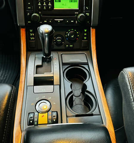 Черный Ленд Ровер Рендж Ровер Спорт, объемом двигателя 2.7 л и пробегом 280 тыс. км за 10500 $, фото 4 на Automoto.ua