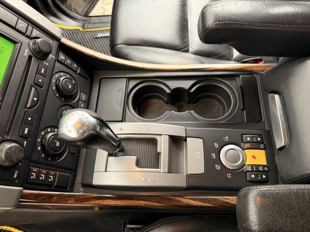 Черный Ленд Ровер Рендж Ровер Спорт, объемом двигателя 4.2 л и пробегом 210 тыс. км за 9900 $, фото 7 на Automoto.ua