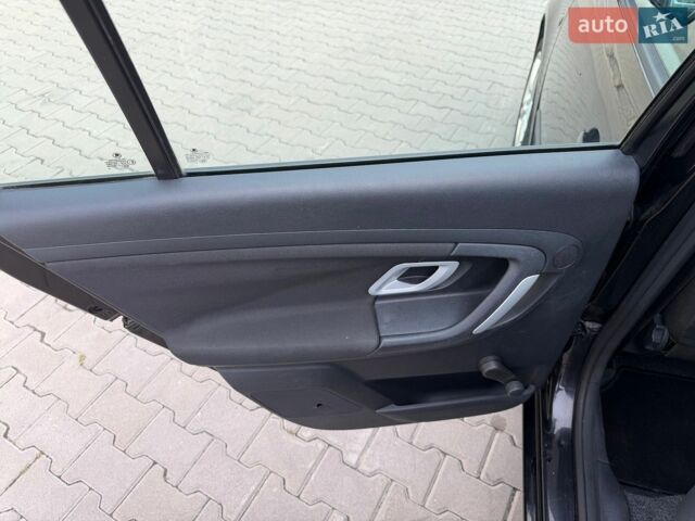 Чорний Ленд Ровер Range Rover Sport, об'ємом двигуна 4.2 л та пробігом 225 тис. км за 7414 $, фото 3 на Automoto.ua