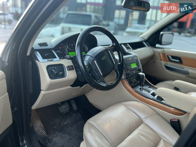 Черный Ленд Ровер Рендж Ровер Спорт, объемом двигателя 4.4 л и пробегом 322 тыс. км за 9999 $, фото 7 на Automoto.ua