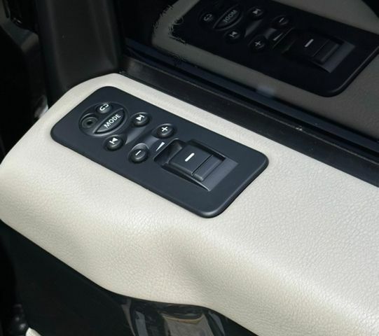 Чорний Ленд Ровер Range Rover Sport, об'ємом двигуна 4.2 л та пробігом 214 тис. км за 10400 $, фото 21 на Automoto.ua