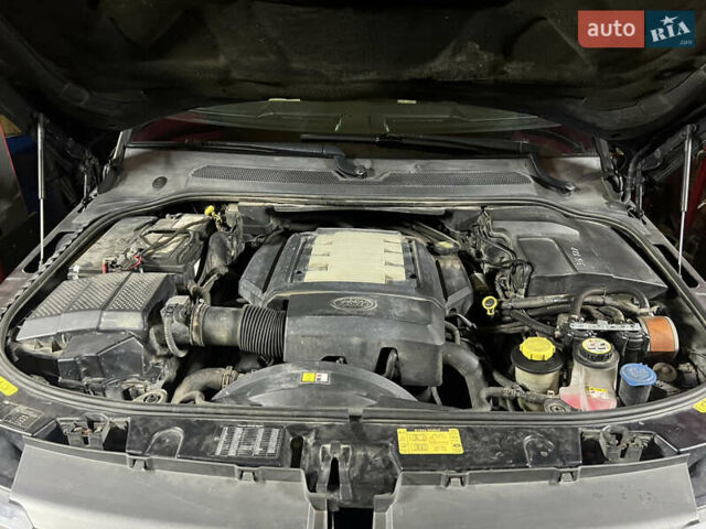 Черный Ленд Ровер Рендж Ровер Спорт, объемом двигателя 4.4 л и пробегом 322 тыс. км за 9999 $, фото 11 на Automoto.ua