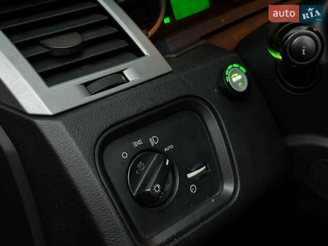 Черный Ленд Ровер Рендж Ровер Спорт, объемом двигателя 4.2 л и пробегом 246 тыс. км за 11490 $, фото 25 на Automoto.ua