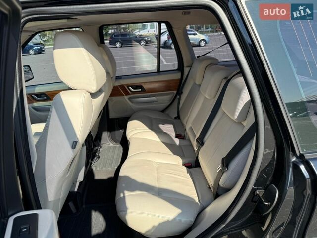Чорний Ленд Ровер Range Rover Sport, об'ємом двигуна 2.7 л та пробігом 220 тис. км за 10000 $, фото 11 на Automoto.ua