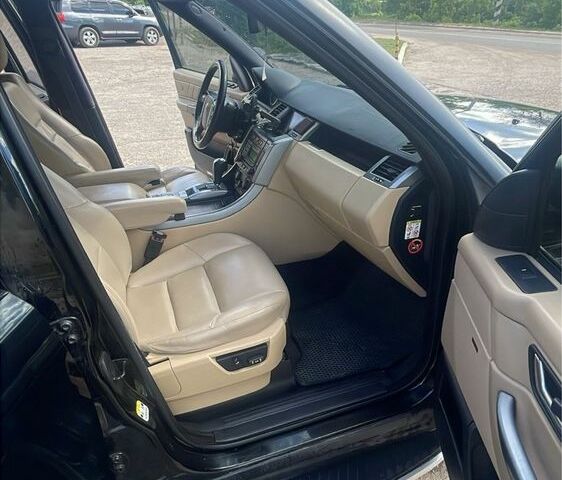 Чорний Ленд Ровер Range Rover Sport, об'ємом двигуна 3.6 л та пробігом 293 тис. км за 7000 $, фото 6 на Automoto.ua