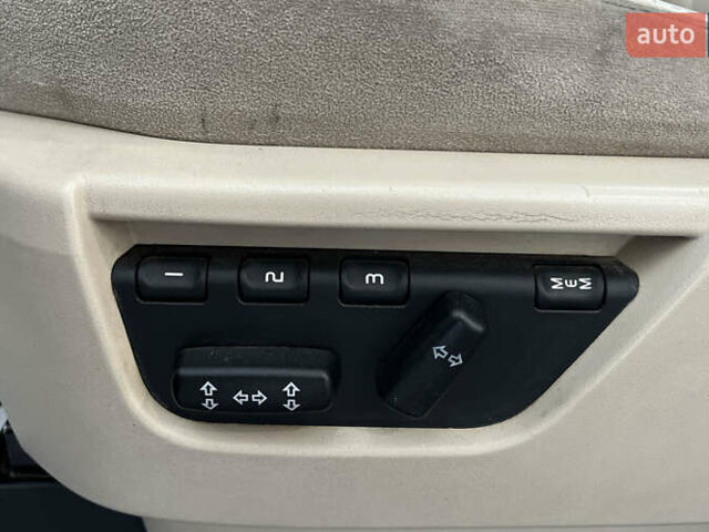 Черный Ленд Ровер Рендж Ровер Спорт, объемом двигателя 4.4 л и пробегом 235 тыс. км за 10300 $, фото 13 на Automoto.ua