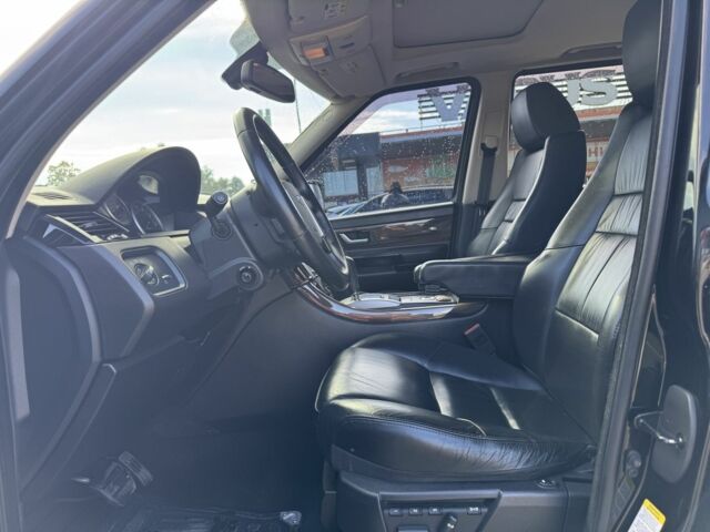 Черный Ленд Ровер Рендж Ровер Спорт, объемом двигателя 4.2 л и пробегом 169 тыс. км за 11200 $, фото 7 на Automoto.ua