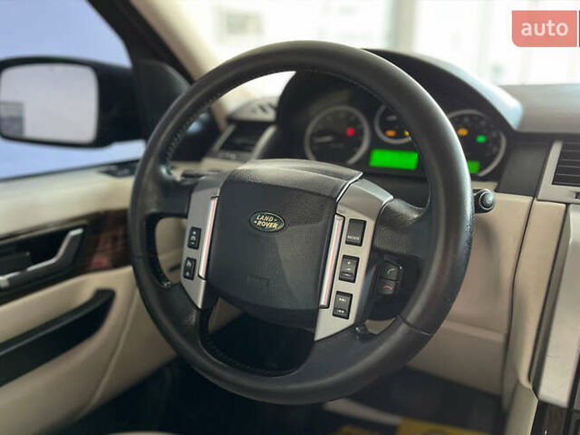 Черный Ленд Ровер Рендж Ровер Спорт, объемом двигателя 4.4 л и пробегом 235 тыс. км за 10300 $, фото 18 на Automoto.ua