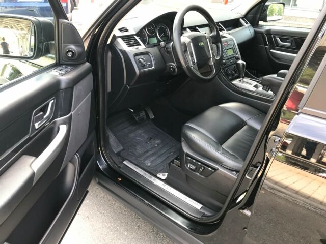 Чорний Ленд Ровер Range Rover Sport, об'ємом двигуна 3.6 л та пробігом 180 тис. км за 19800 $, фото 16 на Automoto.ua