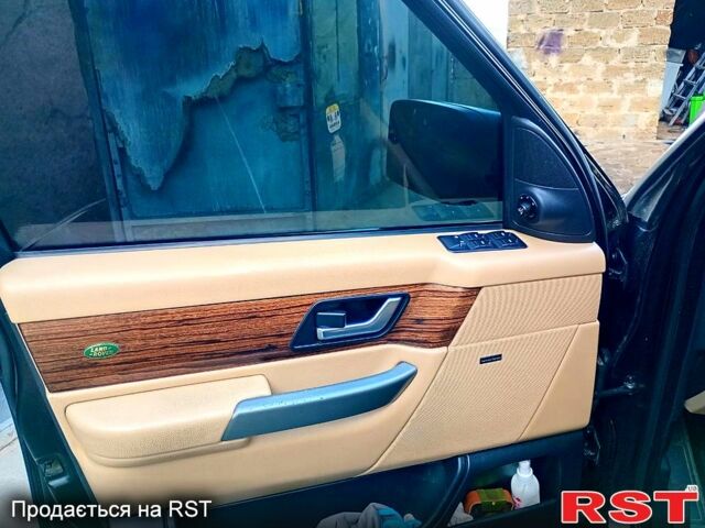 Черный Ленд Ровер Рендж Ровер Спорт, объемом двигателя 3.6 л и пробегом 240 тыс. км за 10700 $, фото 2 на Automoto.ua