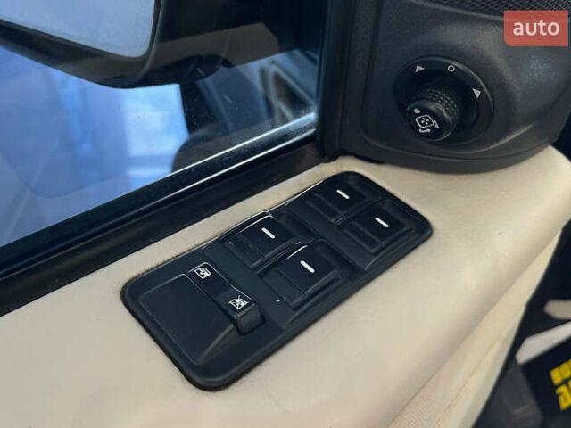 Черный Ленд Ровер Рендж Ровер Спорт, объемом двигателя 4.4 л и пробегом 235 тыс. км за 10300 $, фото 11 на Automoto.ua