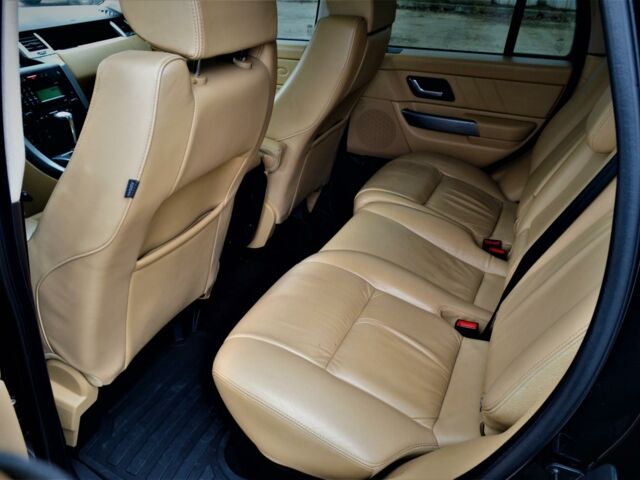 Чорний Ленд Ровер Range Rover Sport, об'ємом двигуна 2.7 л та пробігом 211 тис. км за 18000 $, фото 7 на Automoto.ua