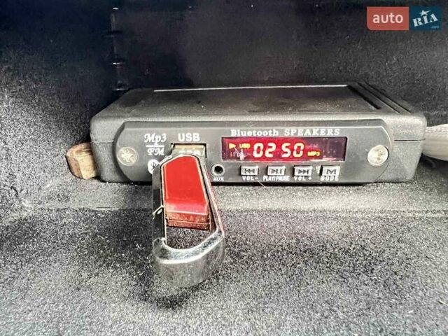 Чорний Ленд Ровер Range Rover Sport, об'ємом двигуна 3.6 л та пробігом 223 тис. км за 15500 $, фото 34 на Automoto.ua