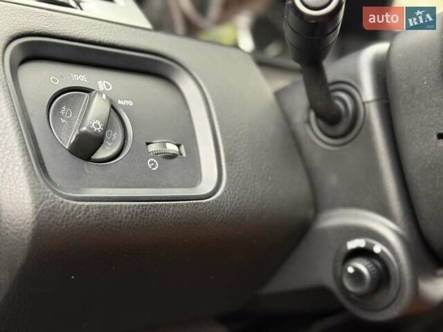 Черный Ленд Ровер Рендж Ровер Спорт, объемом двигателя 3.6 л и пробегом 210 тыс. км за 14500 $, фото 44 на Automoto.ua