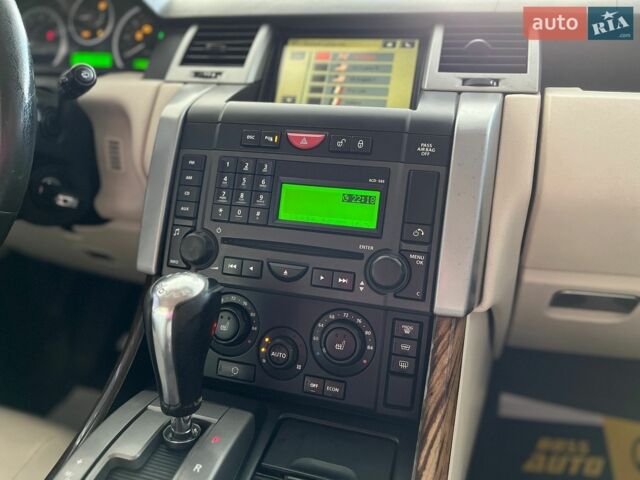 Чорний Ленд Ровер Range Rover Sport, об'ємом двигуна 4.39 л та пробігом 235 тис. км за 10000 $, фото 11 на Automoto.ua