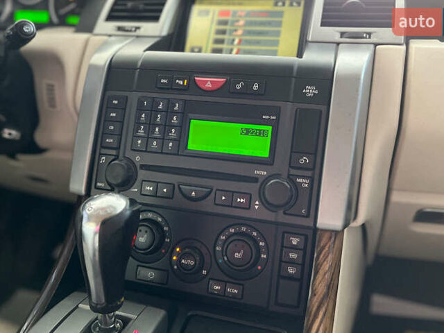 Черный Ленд Ровер Рендж Ровер Спорт, объемом двигателя 4.4 л и пробегом 235 тыс. км за 10300 $, фото 19 на Automoto.ua