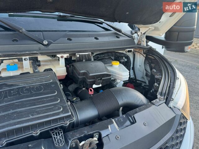 Чорний Ленд Ровер Range Rover Sport, об'ємом двигуна 2.7 л та пробігом 199 тис. км за 11521 $, фото 9 на Automoto.ua