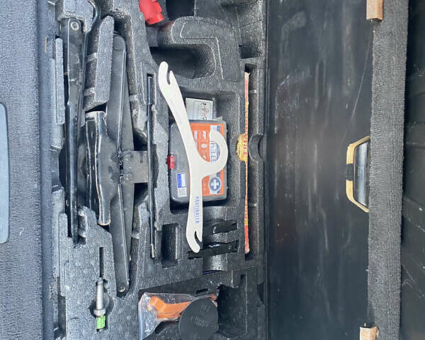 Чорний Ленд Ровер Range Rover Sport, об'ємом двигуна 2.7 л та пробігом 350 тис. км за 12500 $, фото 19 на Automoto.ua