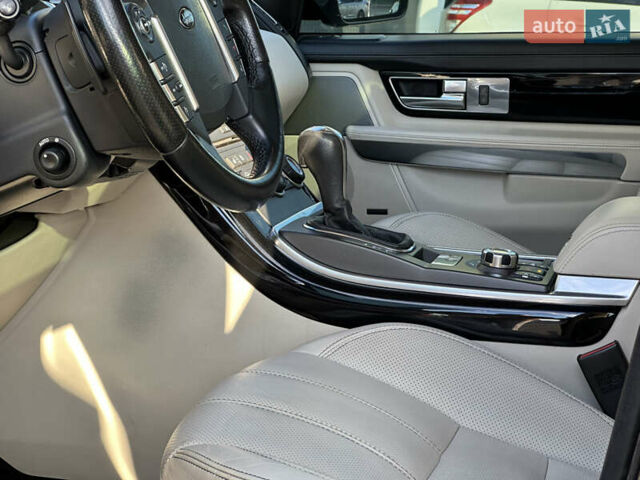 Ленд Ровер Рендж Ровер Спорт 2009 в Киеве на Automoto.ua Черный Ленд Ровер Рендж Ровер Спорт, объемом двигателя 5 л и пробегом 225 тыс. км за 15000 $, фото 90 на Automoto.ua