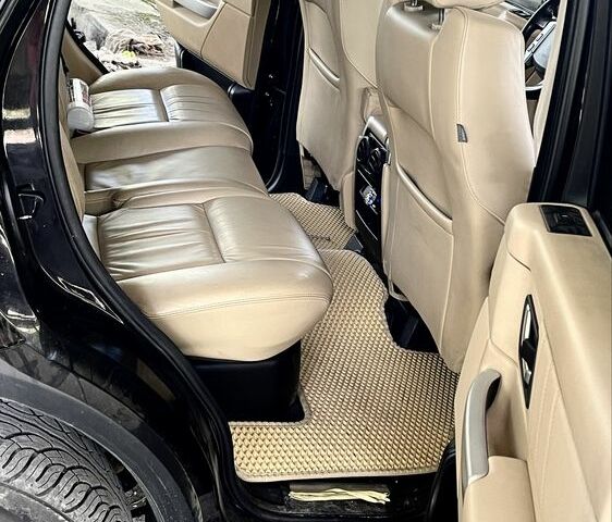 Черный Ленд Ровер Рендж Ровер Спорт, объемом двигателя 3.6 л и пробегом 285 тыс. км за 10999 $, фото 6 на Automoto.ua