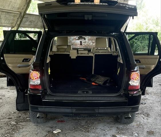 Черный Ленд Ровер Рендж Ровер Спорт, объемом двигателя 3.6 л и пробегом 285 тыс. км за 10999 $, фото 3 на Automoto.ua