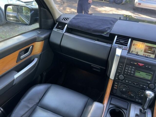 Чорний Ленд Ровер Range Rover Sport, об'ємом двигуна 2.7 л та пробігом 250 тис. км за 3750 $, фото 13 на Automoto.ua