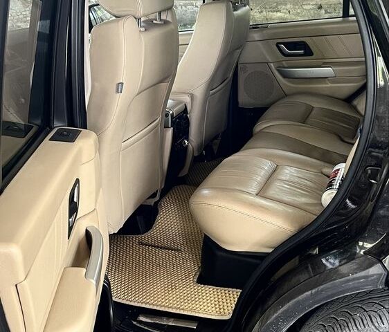 Черный Ленд Ровер Рендж Ровер Спорт, объемом двигателя 3.6 л и пробегом 285 тыс. км за 10999 $, фото 8 на Automoto.ua