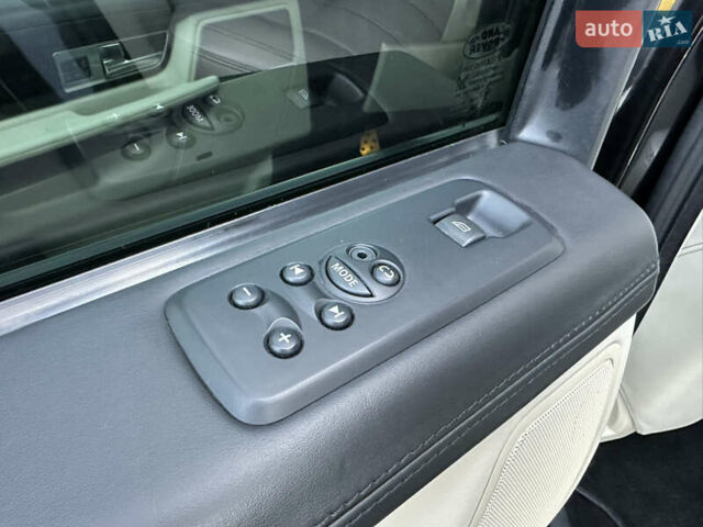 Ленд Ровер Рендж Ровер Спорт 2009 в Киеве на Automoto.ua Черный Ленд Ровер Рендж Ровер Спорт, объемом двигателя 5 л и пробегом 225 тыс. км за 15000 $, фото 116 на Automoto.ua