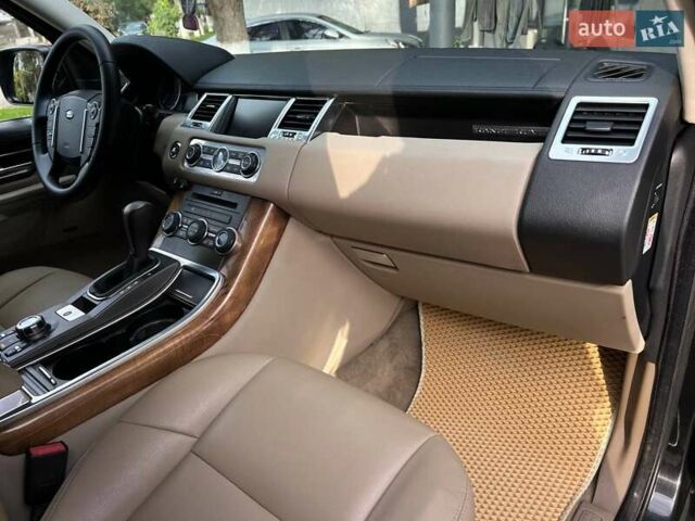 Ленд Ровер Range Rover Sport 2009 у Одесі на Automoto.ua Чорний Ленд Ровер Range Rover Sport, об'ємом двигуна 3 л та пробігом 205 тис. км за 10900 $, фото 27 на Automoto.ua