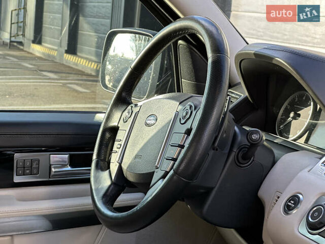 Ленд Ровер Рендж Ровер Спорт 2009 в Киеве на Automoto.ua Черный Ленд Ровер Рендж Ровер Спорт, объемом двигателя 5 л и пробегом 225 тыс. км за 15000 $, фото 54 на Automoto.ua