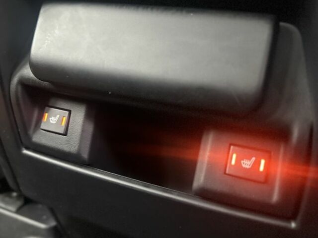 Чорний Ленд Ровер Range Rover Sport, об'ємом двигуна 2.7 л та пробігом 180 тис. км за 4200 $, фото 17 на Automoto.ua