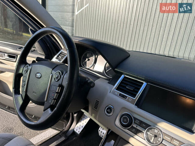 Ленд Ровер Рендж Ровер Спорт 2009 в Киеве на Automoto.ua Черный Ленд Ровер Рендж Ровер Спорт, объемом двигателя 5 л и пробегом 225 тыс. км за 15000 $, фото 27 на Automoto.ua