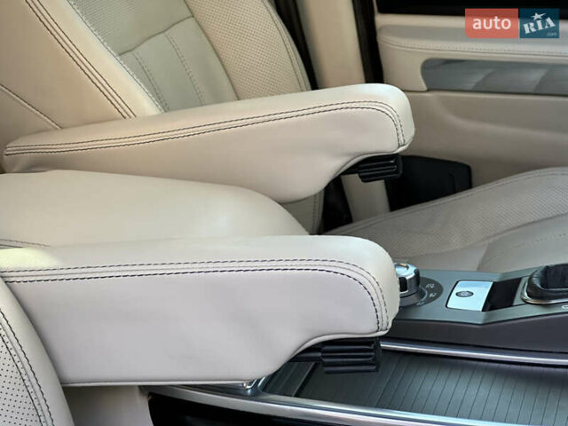 Ленд Ровер Рендж Ровер Спорт 2009 в Киеве на Automoto.ua Черный Ленд Ровер Рендж Ровер Спорт, объемом двигателя 5 л и пробегом 225 тыс. км за 15000 $, фото 61 на Automoto.ua