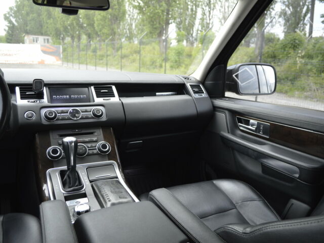 Чорний Ленд Ровер Range Rover Sport, об'ємом двигуна 3 л та пробігом 197 тис. км за 22900 $, фото 26 на Automoto.ua