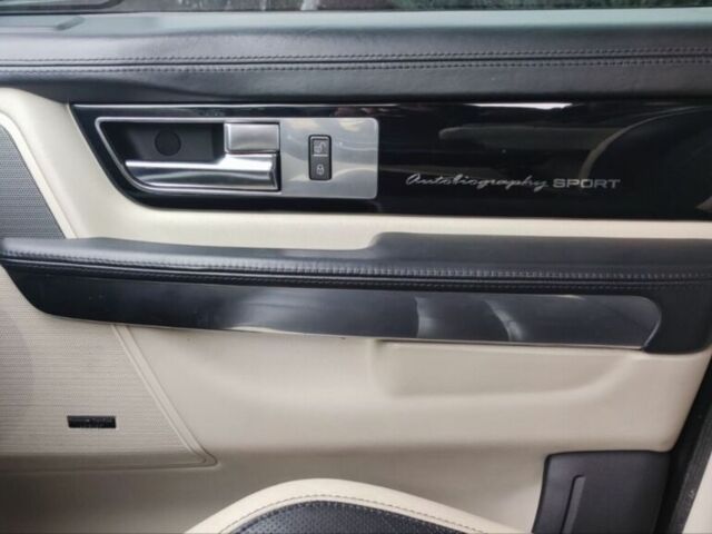 Чорний Ленд Ровер Range Rover Sport, об'ємом двигуна 3 л та пробігом 170 тис. км за 18000 $, фото 16 на Automoto.ua