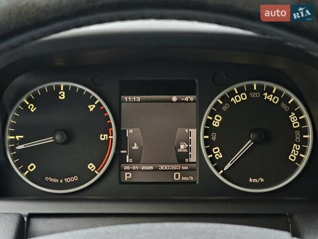 Черный Ленд Ровер Рендж Ровер Спорт, объемом двигателя 3.63 л и пробегом 300 тыс. км за 15000 $, фото 36 на Automoto.ua