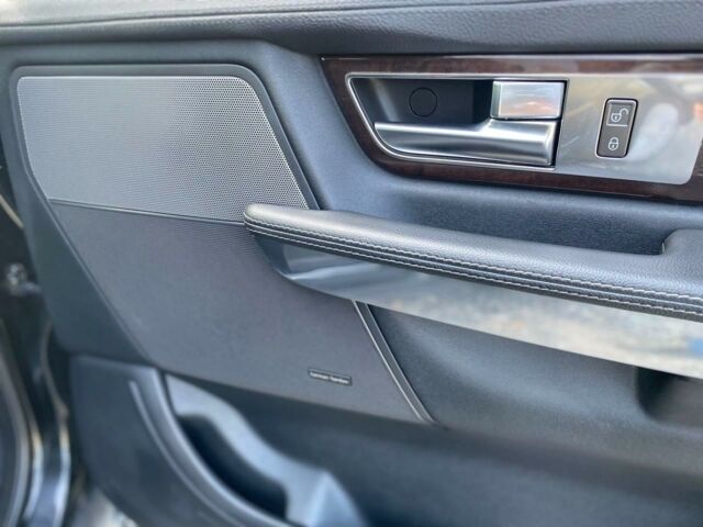 Чорний Ленд Ровер Range Rover Sport, об'ємом двигуна 3 л та пробігом 197 тис. км за 22900 $, фото 13 на Automoto.ua
