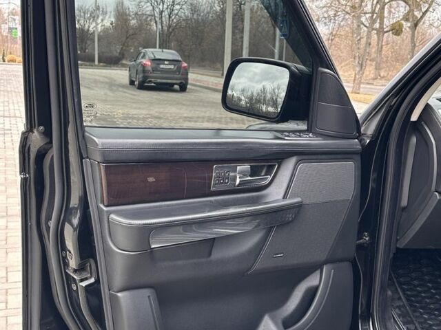 Чорний Ленд Ровер Range Rover Sport, об'ємом двигуна 3 л та пробігом 259 тис. км за 13000 $, фото 18 на Automoto.ua