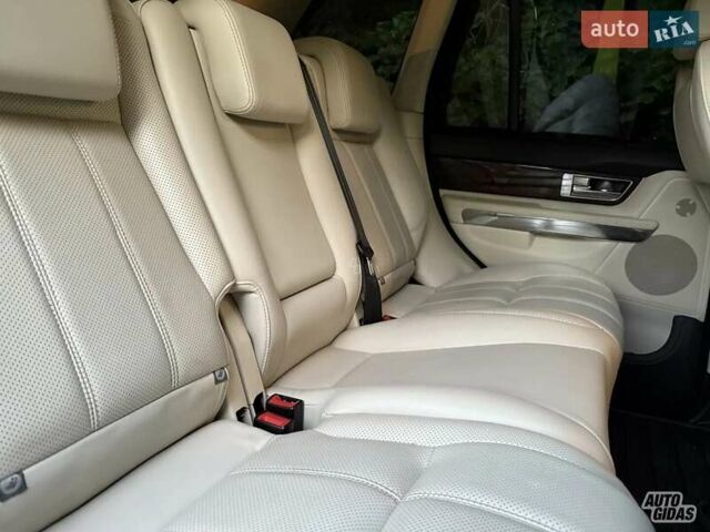 Чорний Ленд Ровер Range Rover Sport, об'ємом двигуна 3 л та пробігом 209 тис. км за 17500 $, фото 4 на Automoto.ua