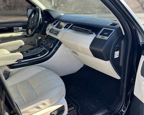 Черный Ленд Ровер Рендж Ровер Спорт, объемом двигателя 3.6 л и пробегом 220 тыс. км за 20300 $, фото 8 на Automoto.ua