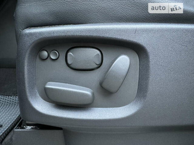 Черный Ленд Ровер Рендж Ровер Спорт, объемом двигателя 5 л и пробегом 167 тыс. км за 17000 $, фото 28 на Automoto.ua